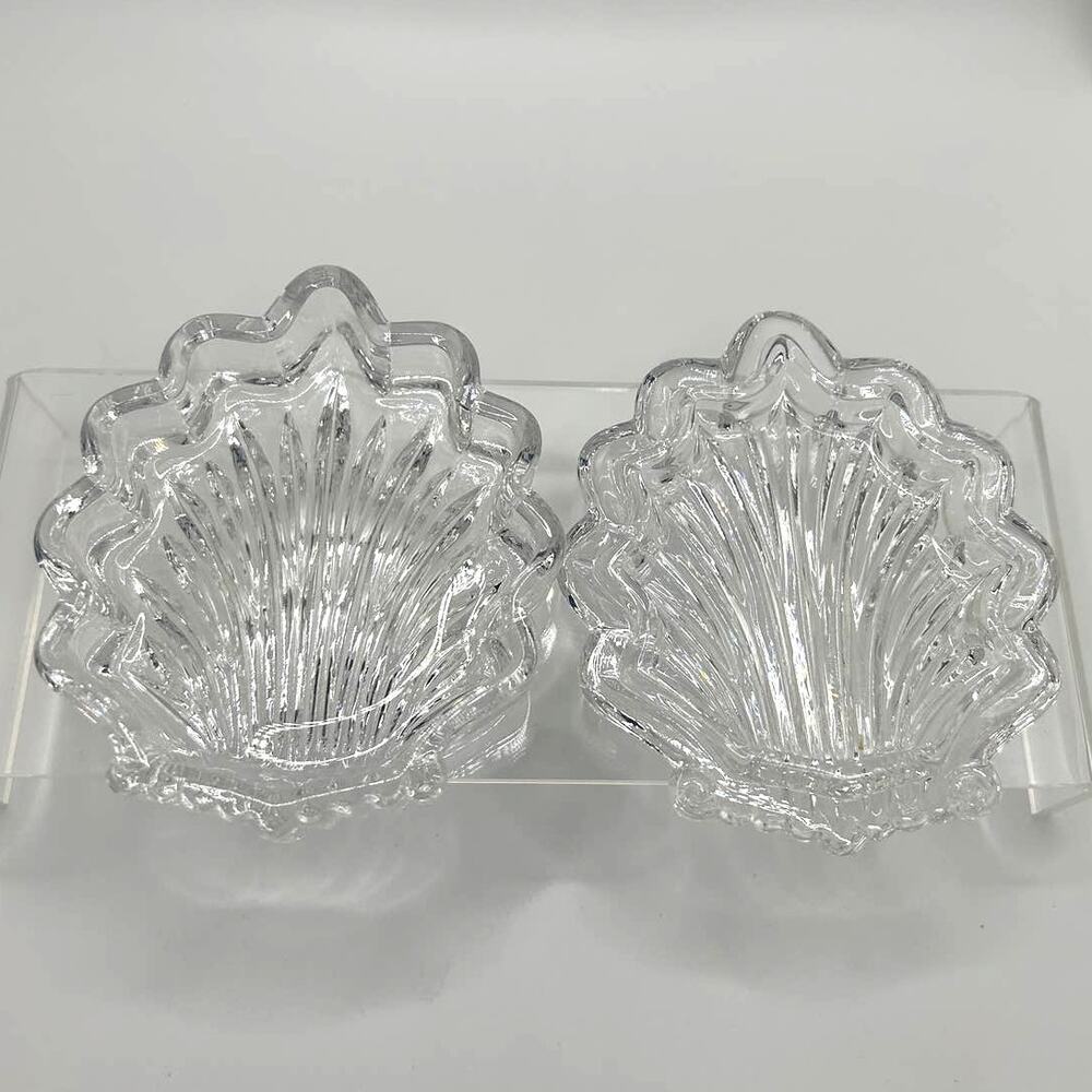 Vintage Sea Shell Shaped Small Glass Trinket Box - Picture 5 of 7